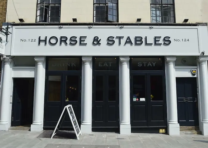 Hostel The Horse & Stables London